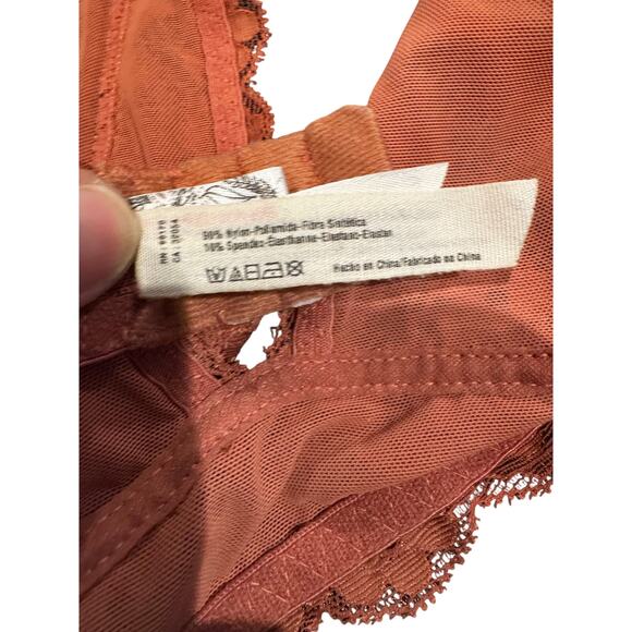 Intimately Free People Lace Halter Bralette – Rust Orange-Size Small - Picture 4 of 5